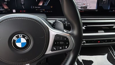 2023 BMW X7 M60i