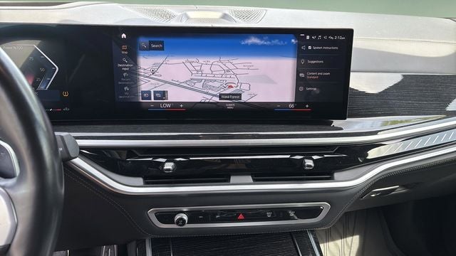 2023 BMW X7 M60i