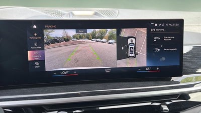 2023 BMW X7 M60i