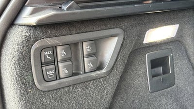2023 BMW X7 M60i