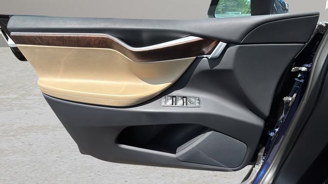 2017 Tesla Model X 90D
