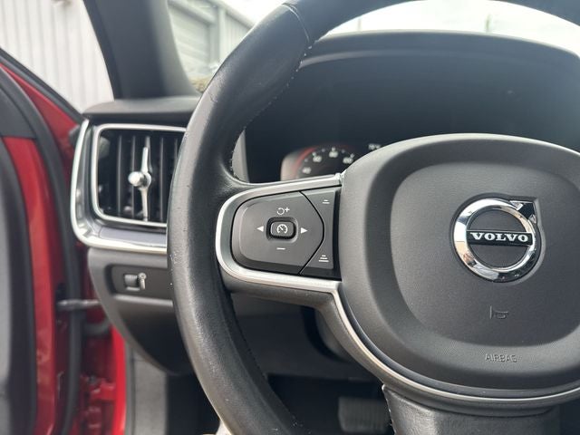2020 Volvo S60 T5 Momentum