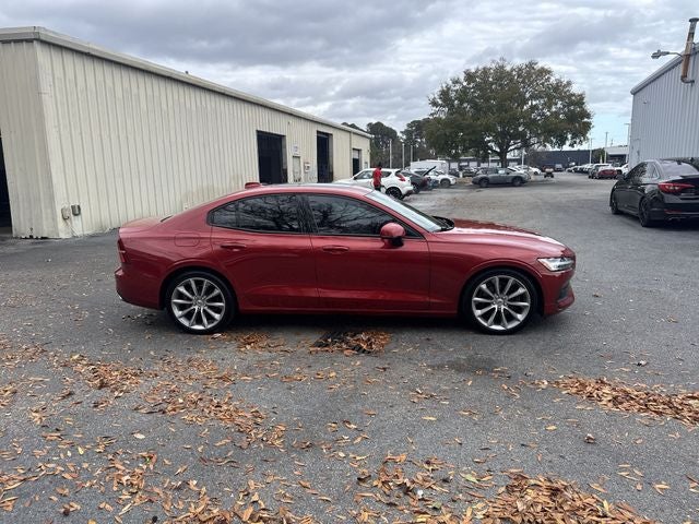 2020 Volvo S60 T5 Momentum