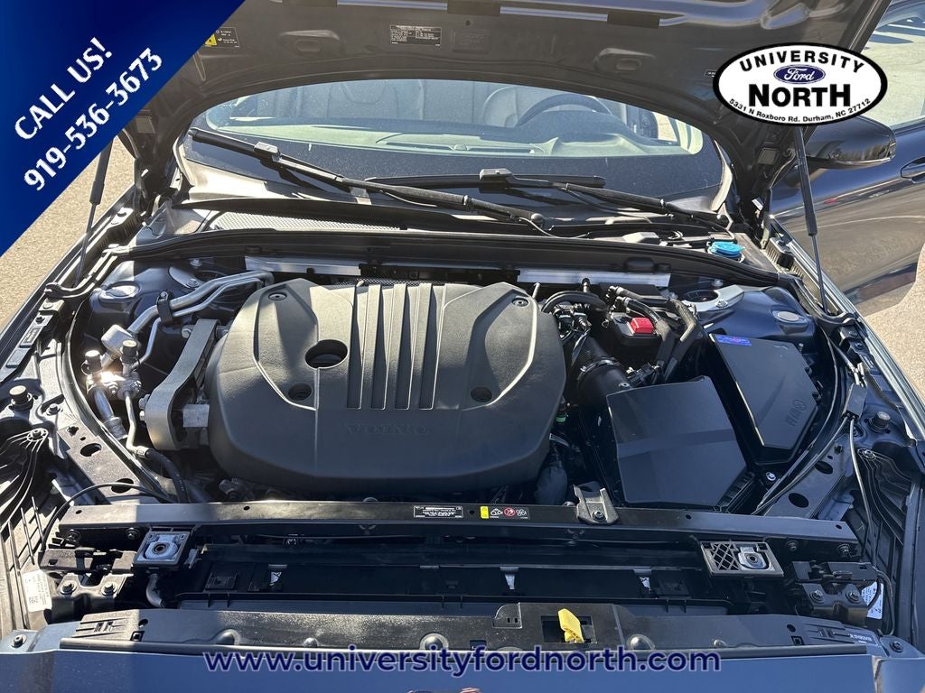 2024 Volvo S60 B5 Core Dark Theme