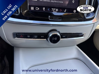 2024 Volvo S60 B5 Core Dark Theme