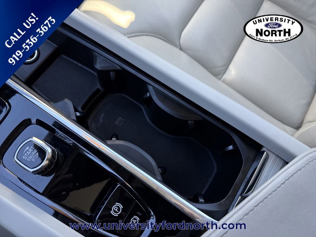 2024 Volvo S60 B5 Core Dark Theme