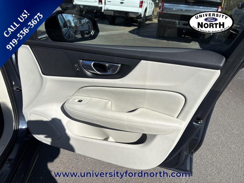 2024 Volvo S60 B5 Core Dark Theme