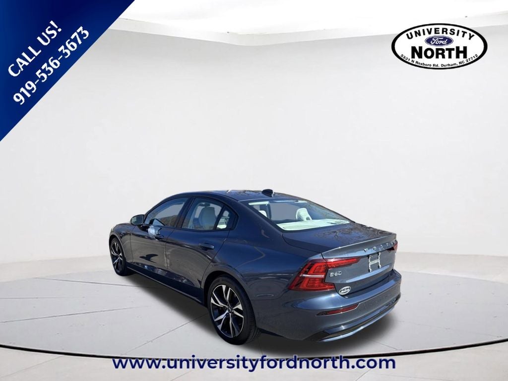 2024 Volvo S60 B5 Core Dark Theme
