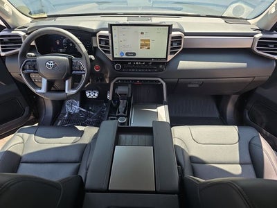 2024 Toyota Sequoia SR5