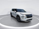 2024 Mitsubishi Outlander Base
