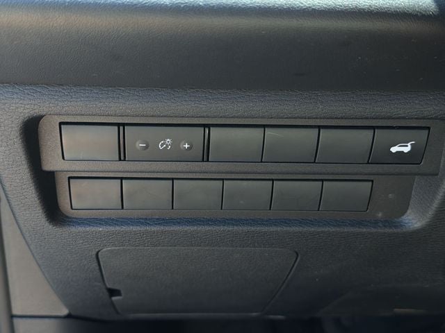 2024 Mitsubishi Outlander Base