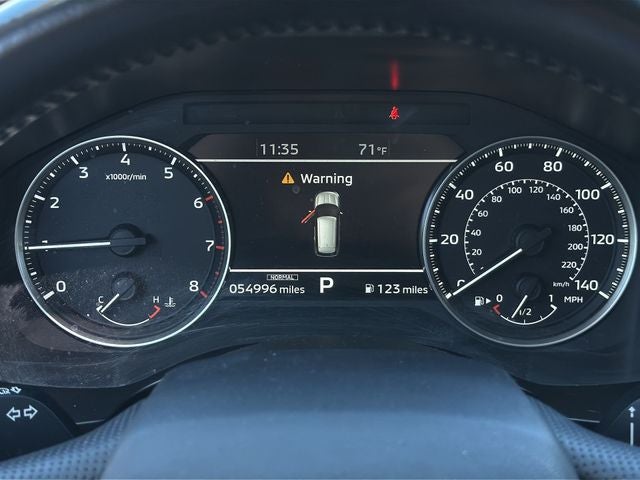 2024 Mitsubishi Outlander Base