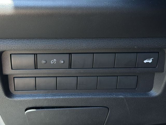 2024 Mitsubishi Outlander Base