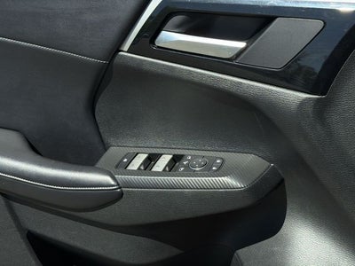 2024 Mitsubishi Outlander Base