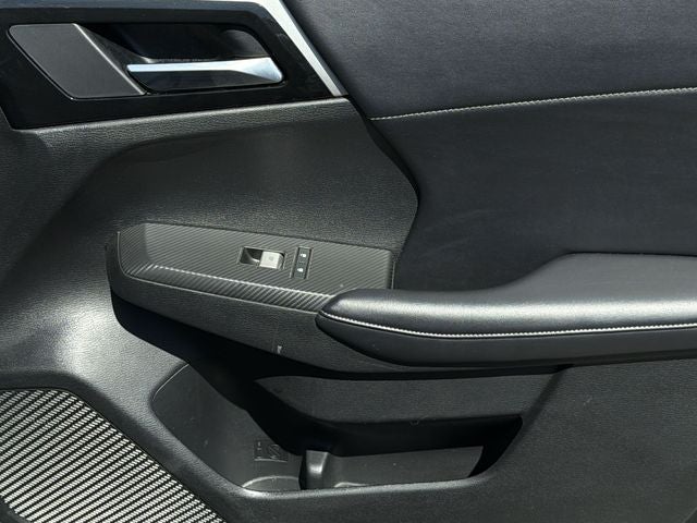2024 Mitsubishi Outlander Base
