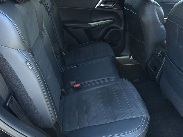 2024 Mitsubishi Outlander Base