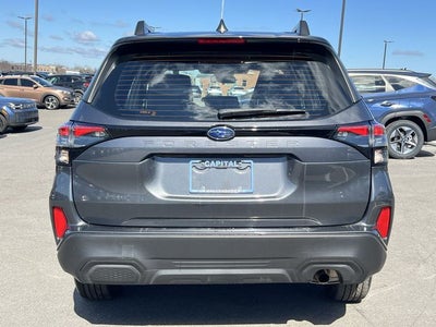 2025 Subaru Forester Base