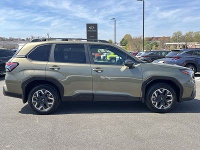 2025 Subaru Forester Premium