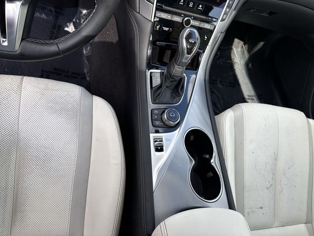 2017 INFINITI Q60 2.0t Premium