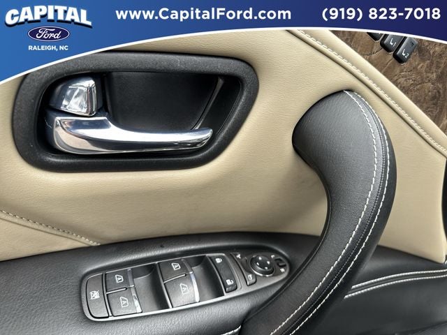 2023 INFINITI QX80 Premium Select