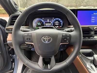 2025 Toyota Crown Signia Limited