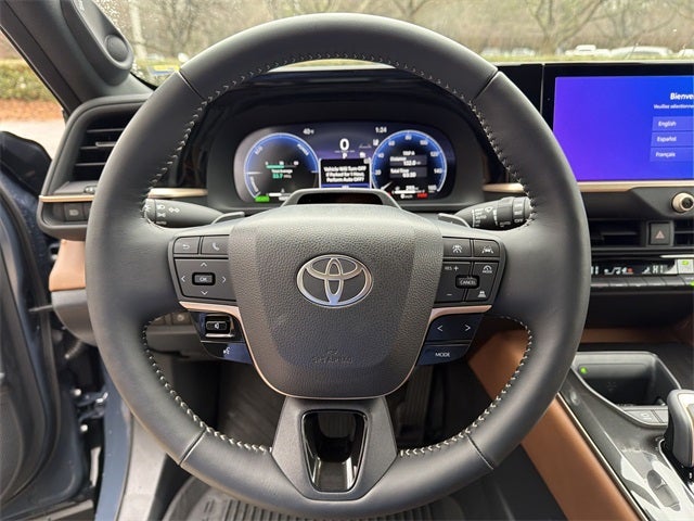 2025 Toyota Crown Signia Limited