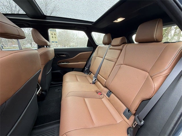 2025 Toyota Crown Signia Limited