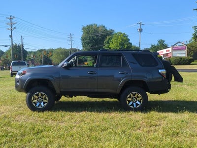 2022 Toyota 4Runner TRD Off-Road