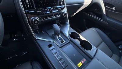 2025 Lexus LX 700h Overtrail