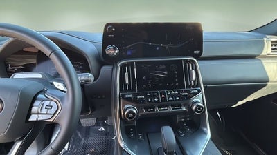 2025 Lexus LX 700h Overtrail