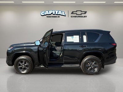 2025 Lexus LX 700h Overtrail