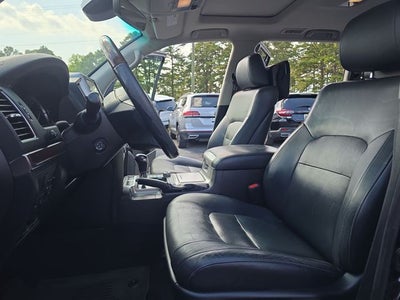 2017 Toyota Land Cruiser Base