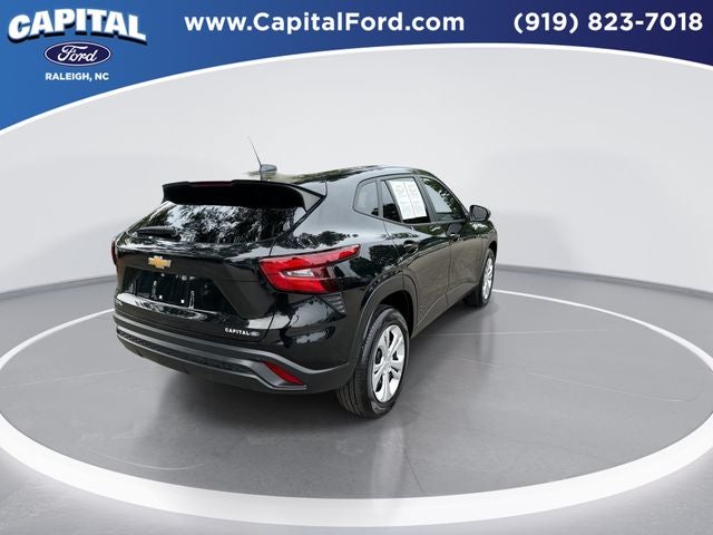 2025 Chevrolet Trax LS