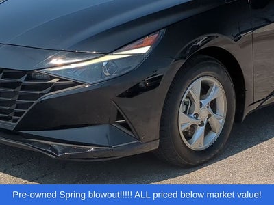 2023 Hyundai Elantra SE