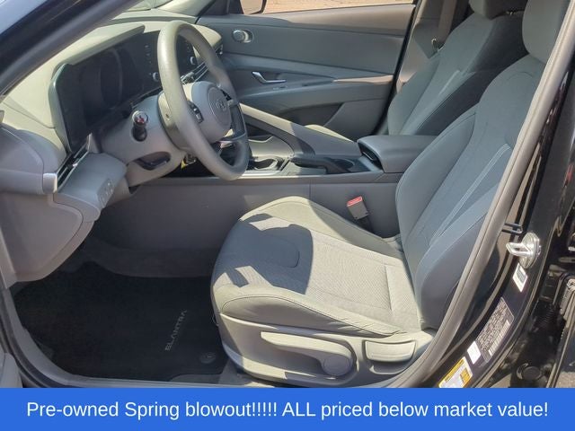 2023 Hyundai Elantra SE