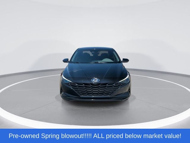 2023 Hyundai Elantra SE