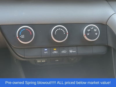 2023 Hyundai Elantra SE