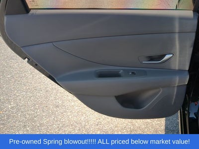 2023 Hyundai Elantra SE