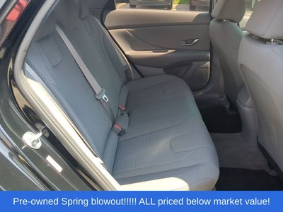 2023 Hyundai Elantra SE
