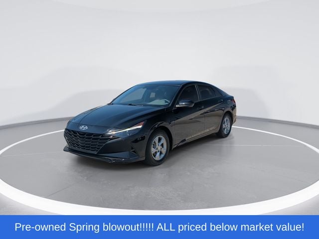 2023 Hyundai Elantra SE