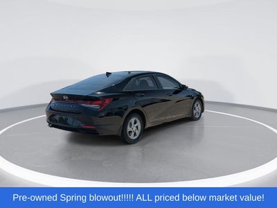 2023 Hyundai Elantra SE