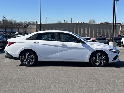 2025 Hyundai Elantra Hybrid SEL Sport