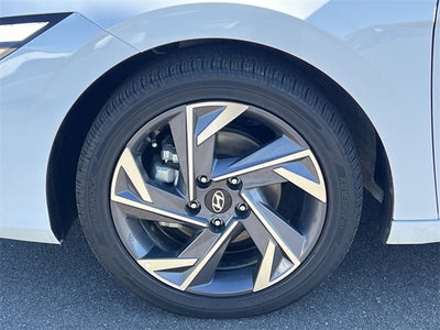 2025 Hyundai Elantra Hybrid SEL Sport