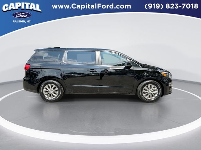 2021 Kia Sedona LX