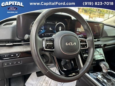 2024 Kia Carnival SX