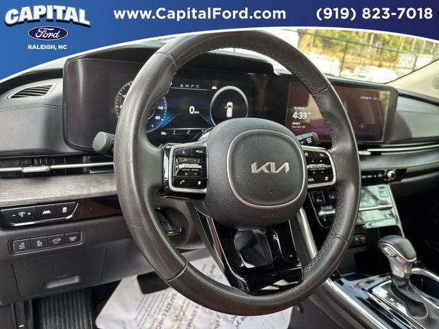2024 Kia Carnival SX
