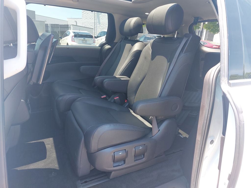 2025 Kia Carnival SX Prestige