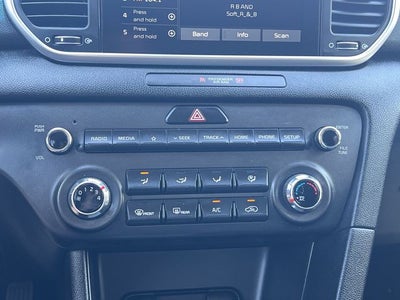 2022 Kia Sportage LX