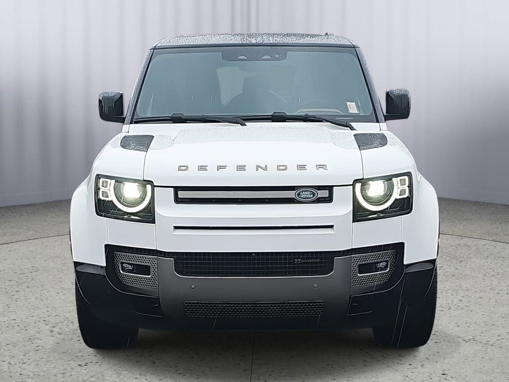 2023 Land Rover Defender 130 X-Dynamic SE