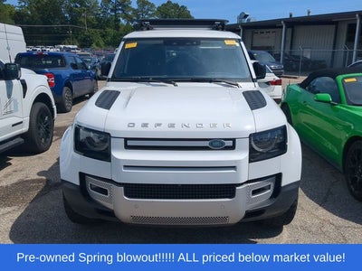2020 Land Rover Defender 110 SE